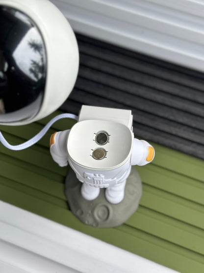 ASTRONAUT GALAXY LIGHT PROJECTOR